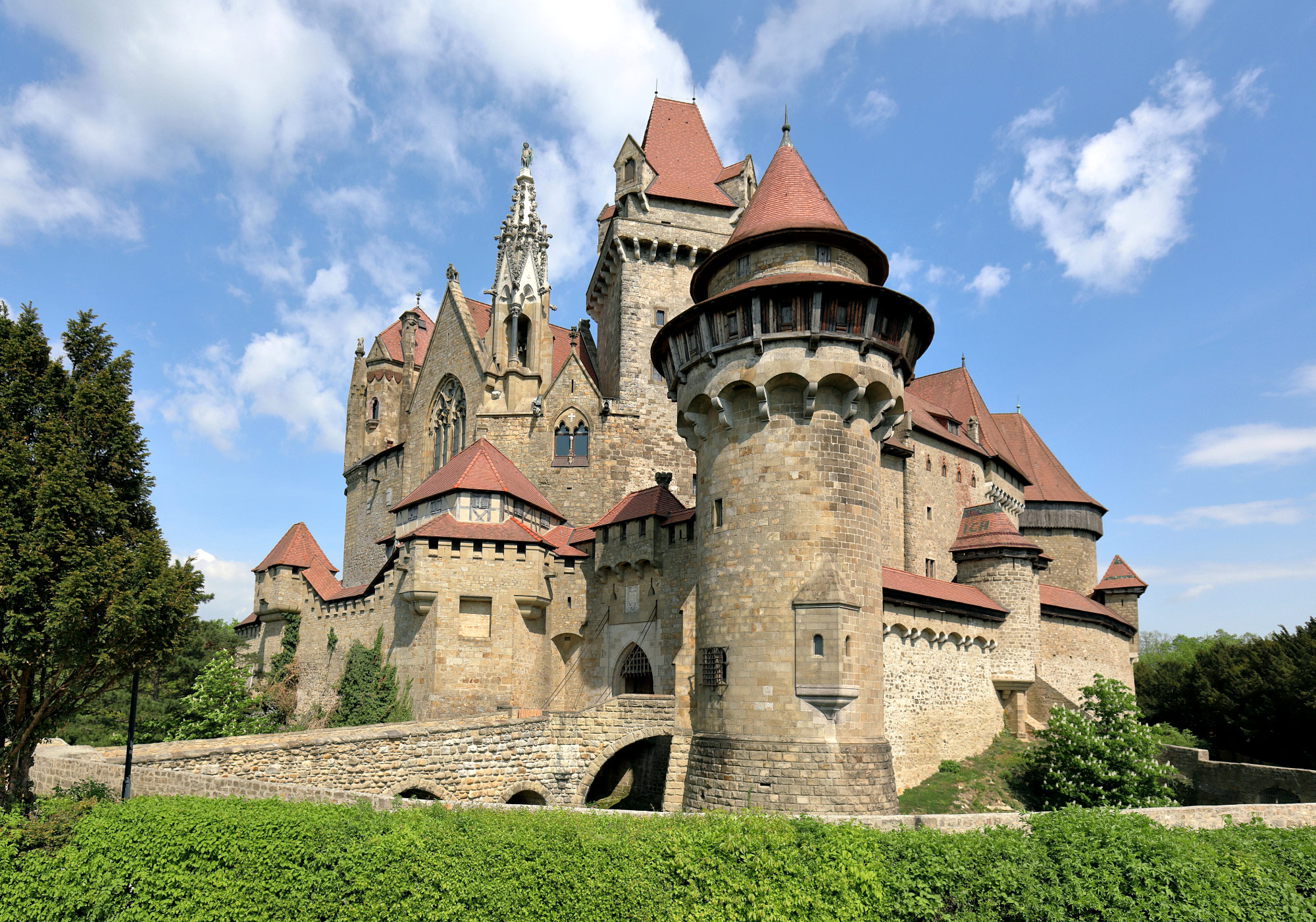 Burg Kreuzenstein, Leobendorf